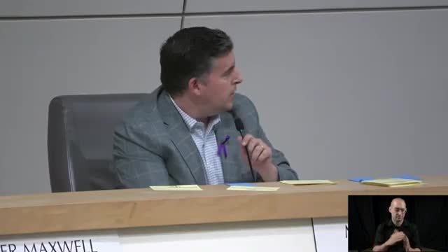 Public debate grows over proposed street‑vending changes; council schedules final action for Oct. 30
