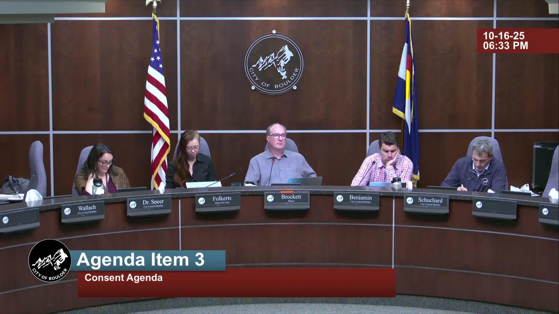 Council continues public hearing on landscaping, water-wise and wildfire ordinance to allow staff revisions