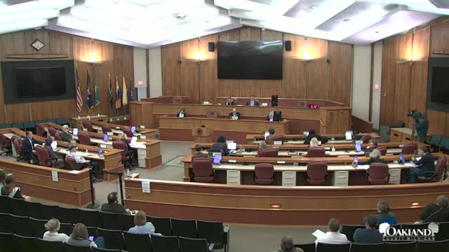 Oakland County approves Clinton River Oaks park; one commissioner objects over Motorola contract extension