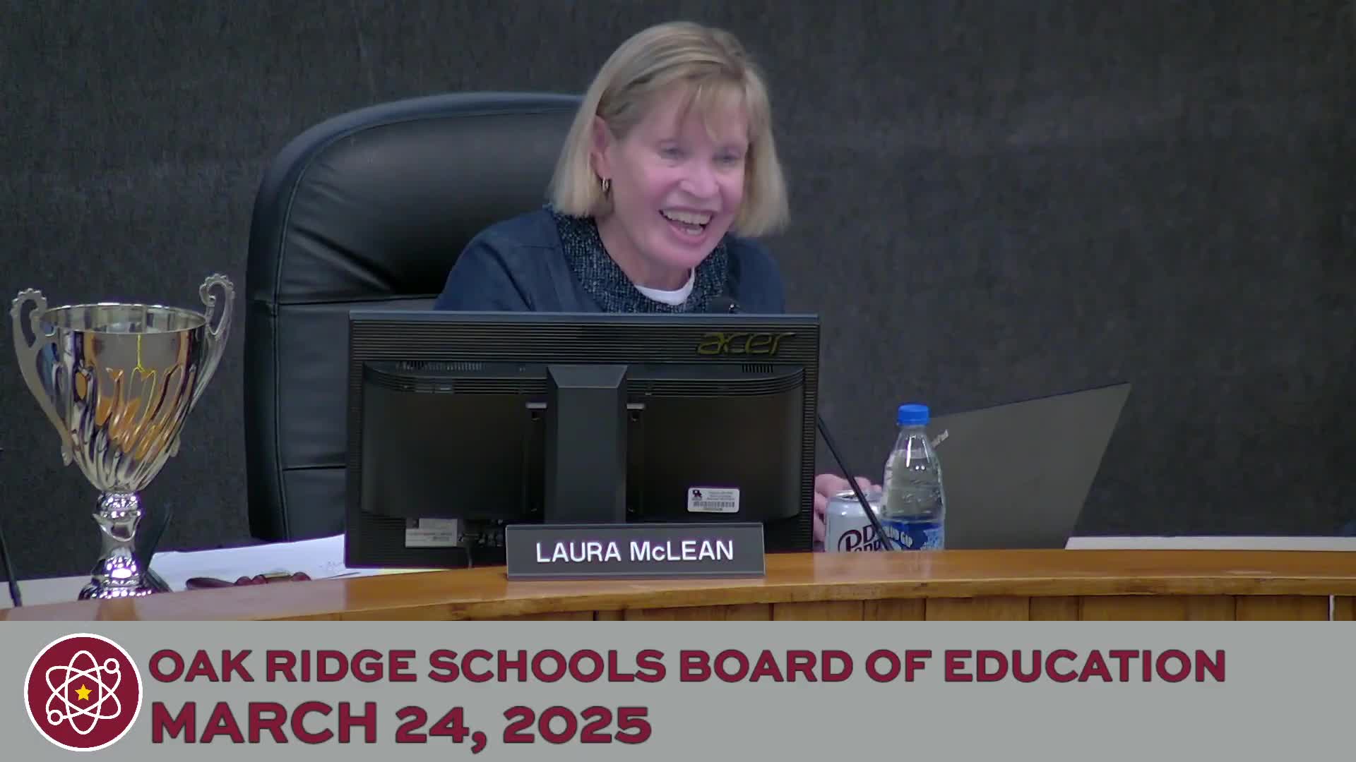 Oak Ridge teachers ask board for 7% raise, step increases, higher insurance contributions and sick-day payout