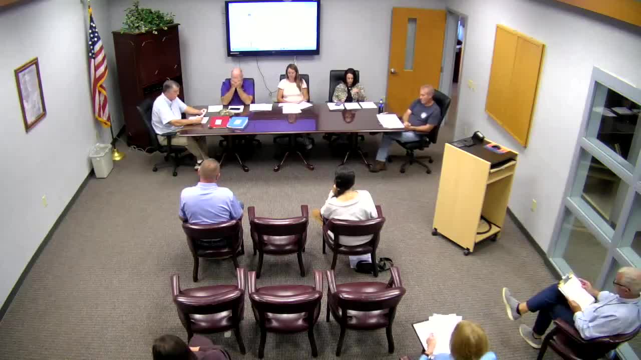 Trousdale County board approves employment contract for new director of schools