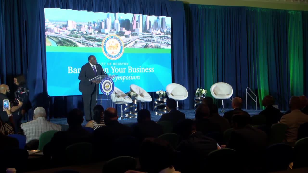 Houston symposium brings lenders, city agencies and contractors together to expand capital access for minority-, women- and veteran-owned firms