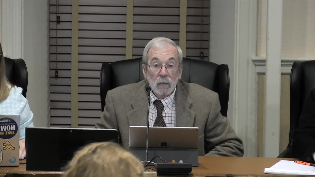 Commission forwards amended special-exception and special-permit requests for Warrenton Equipment to supervisors, 3–2