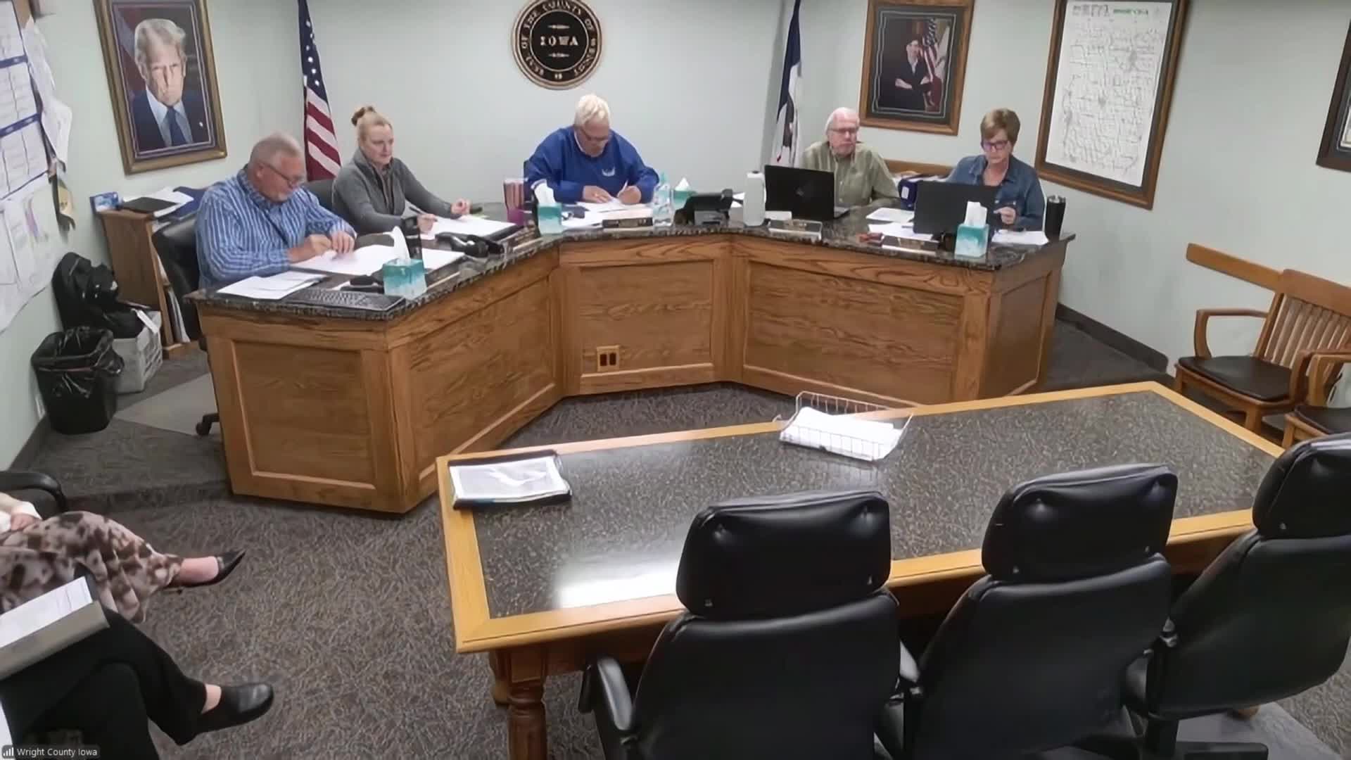 Wright County supervisors table hiring of economic development director pending written offer