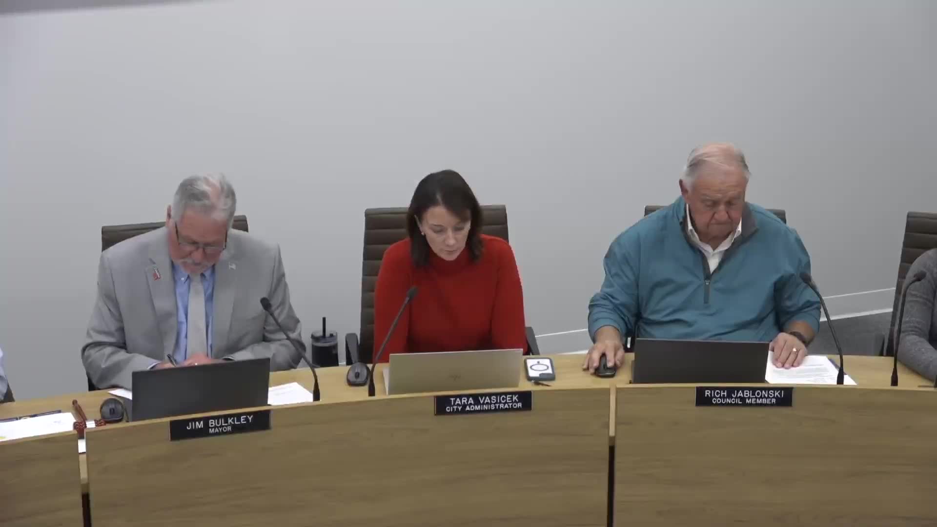 City engineer: 20 Third Street reconstruction near completion; Loop River bridge work continues