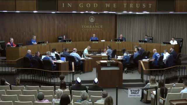 Council approves consent calendar: ordinances on commissioner compensation and Mills Act process adopted