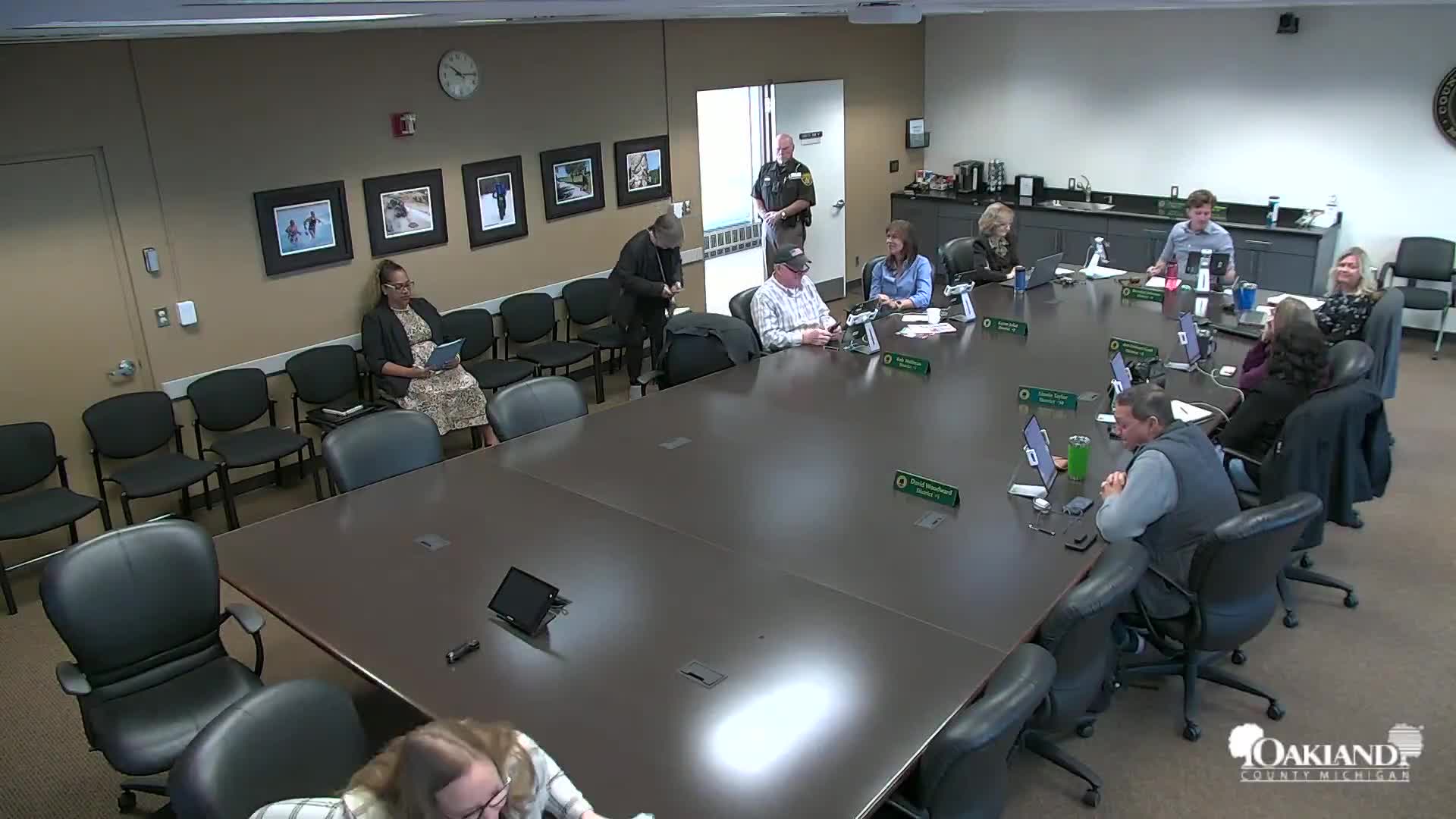 Committee forwards building-authority and parks-board reappointments to full board