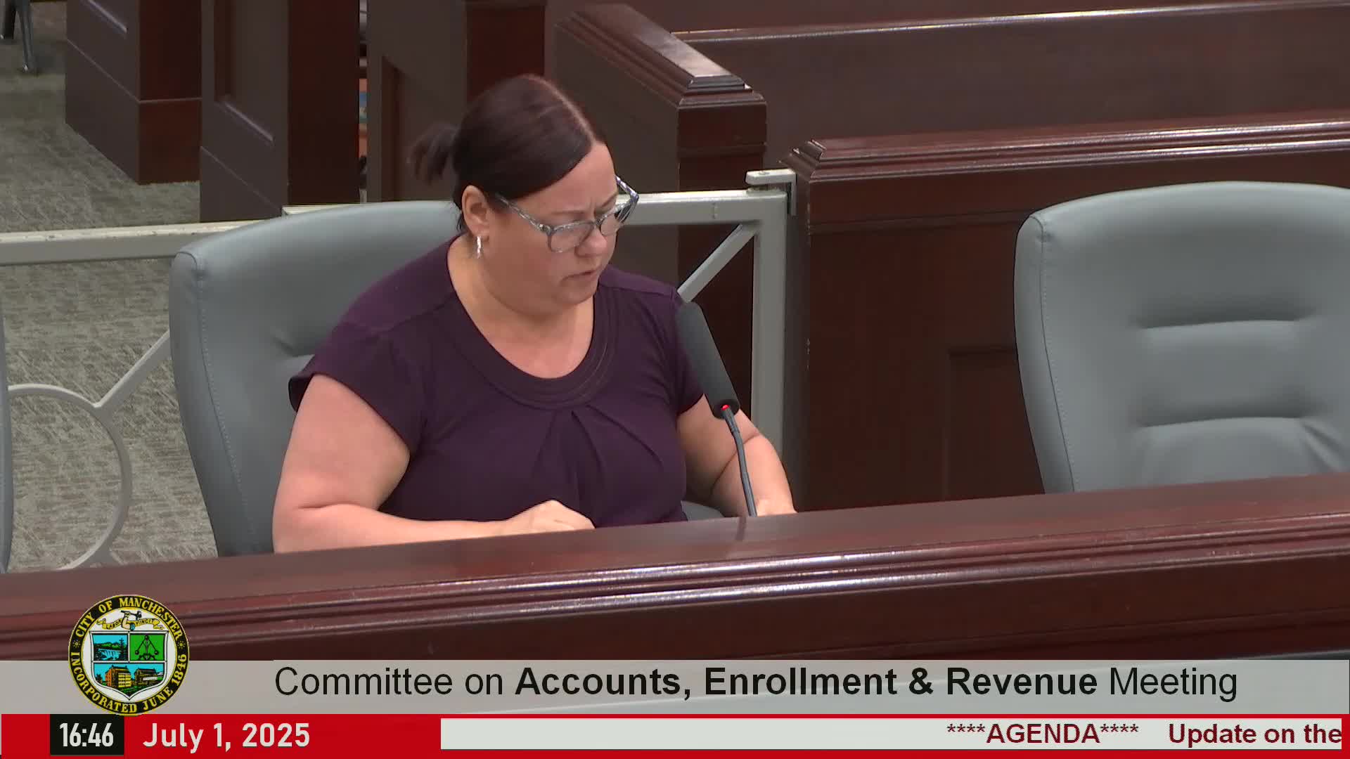 Committee accepts accounts-receivable report after clarification on small payment