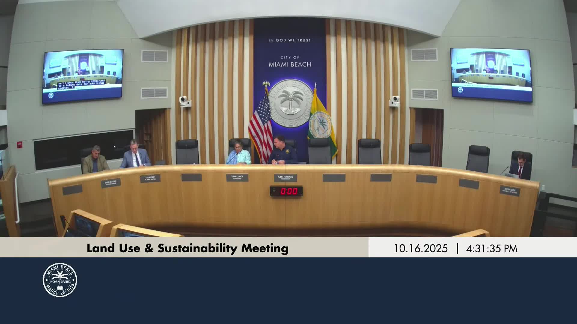 Committee supports next steps on green-roof incentives, urges outreach and municipal pilots