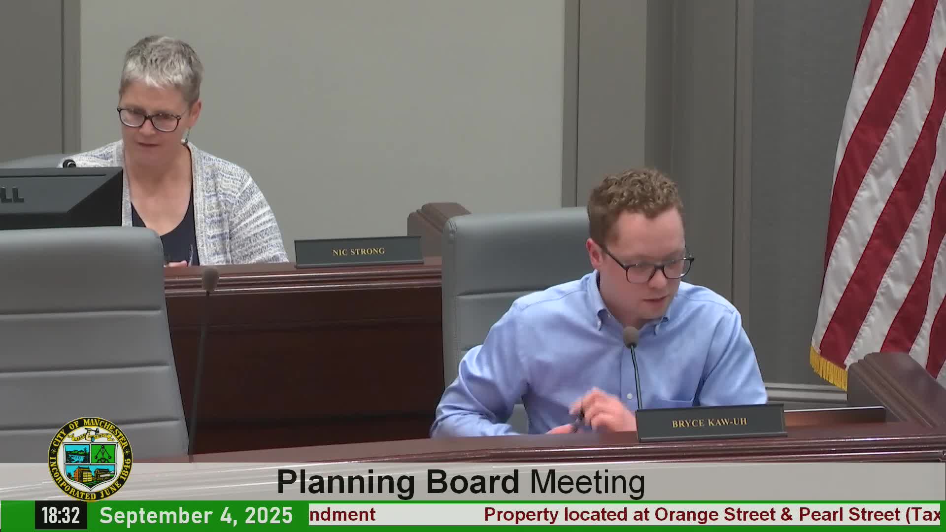 City‑backed Pearl Street parking garage to grow from 312 to 455 spaces; board hears design updates, public questions on cost and use