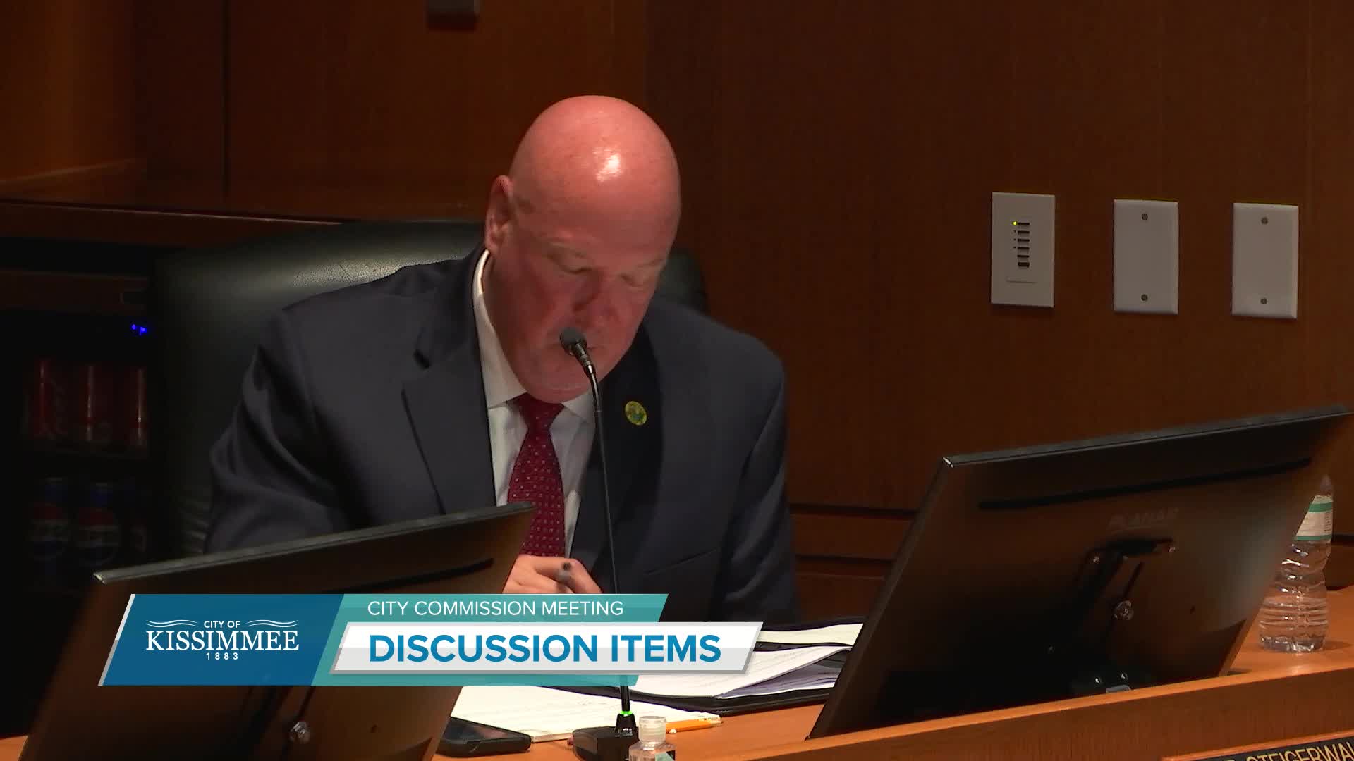 Commission imposes moratorium on new conditional-use food‑truck approvals while code is revised