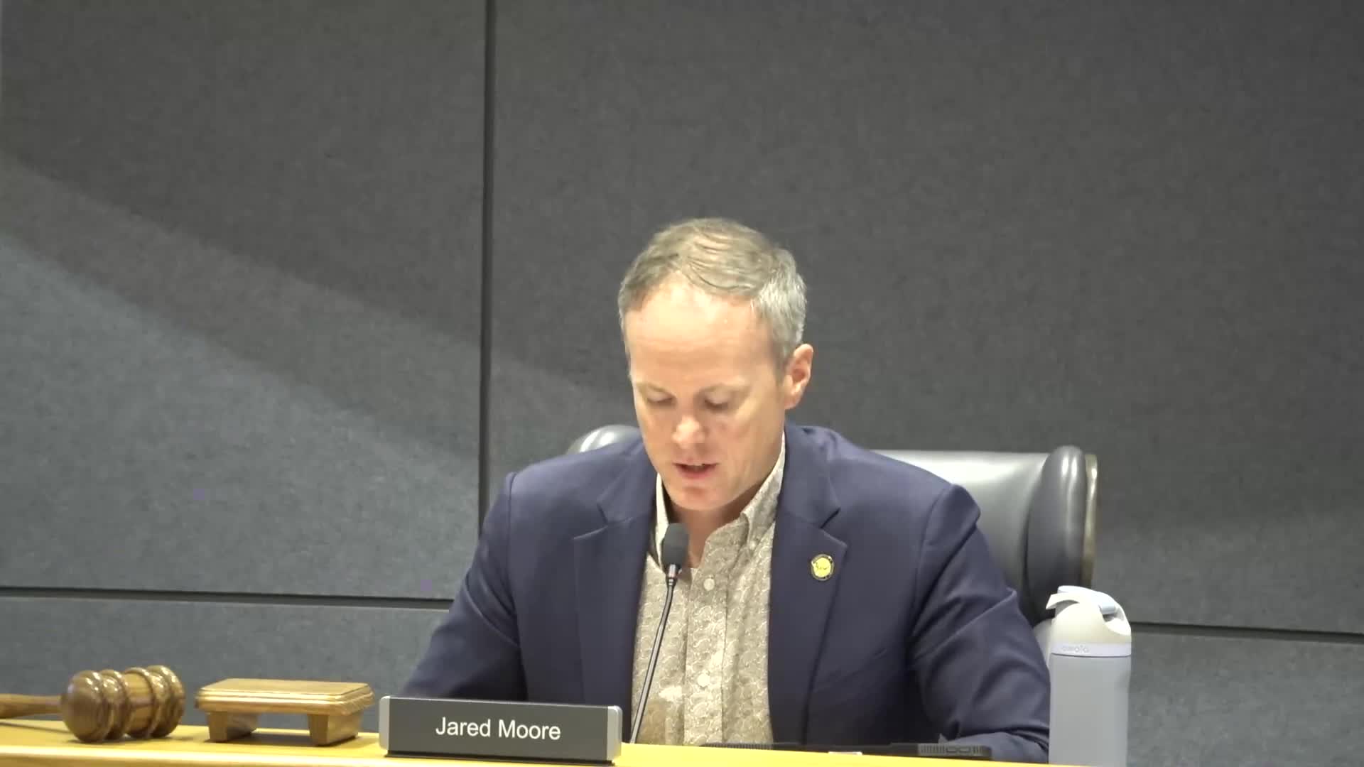City council suspends enforcement of lien at 211 W. Cervantes for up to 24 months to allow historic restoration and creation of six rental units; vote 4-1