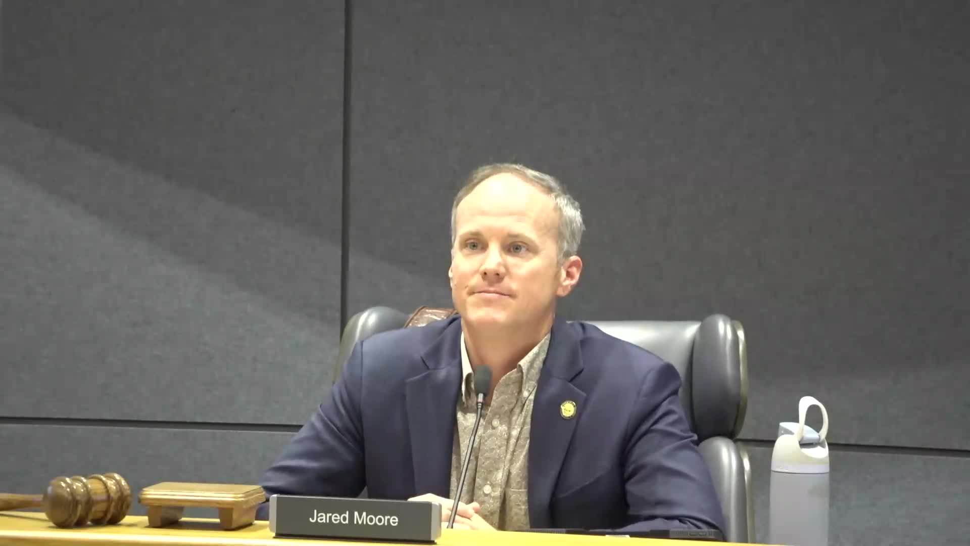 Hundreds of Pensacola residents weigh in on planned Sanger Theatre ‘Drag Queen Christmas’; council hears calls both to cancel and to protect free expression