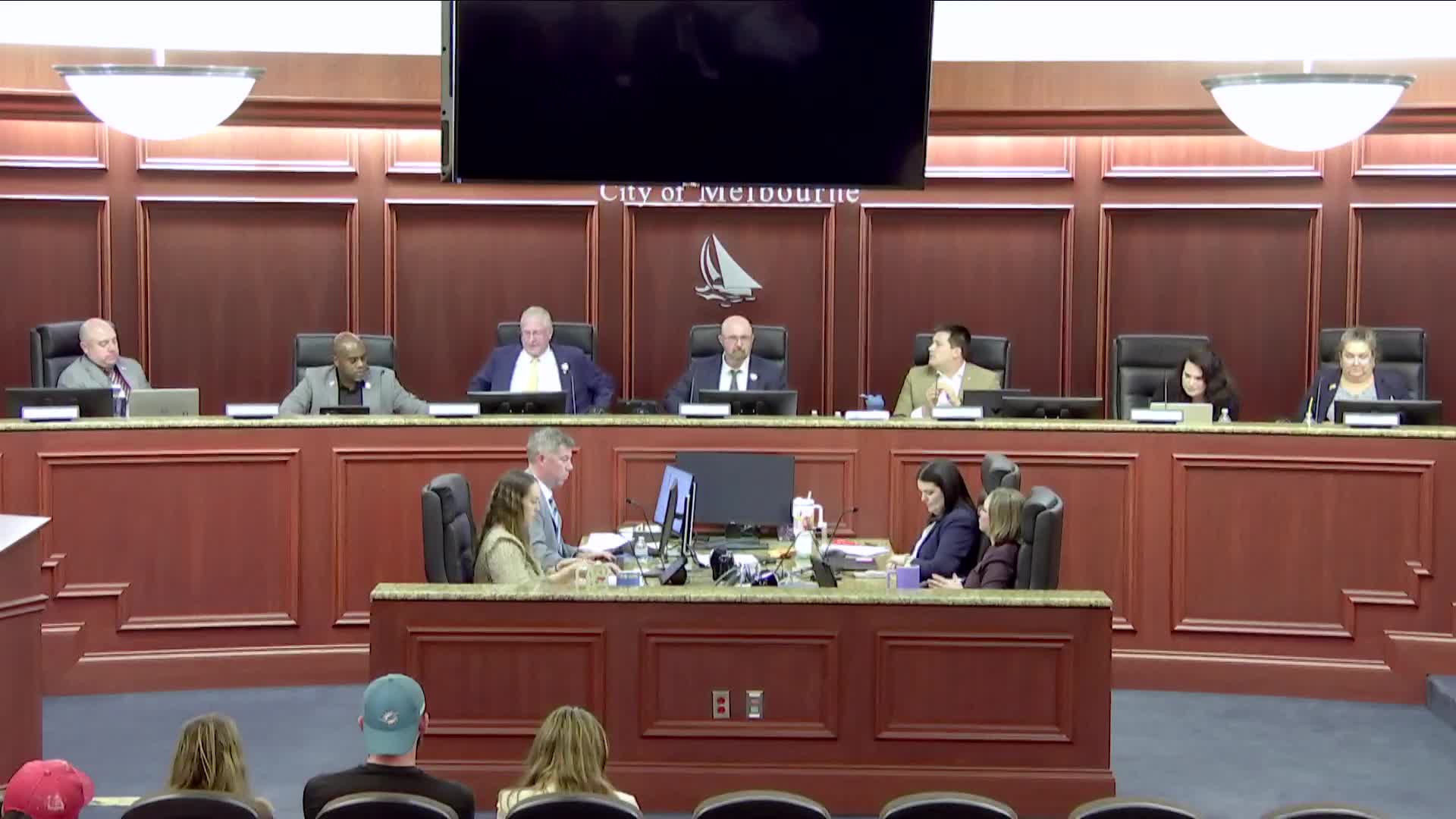 Council agrees to pursue donation of city property to Disabled American Veterans; asks staff to prepare deed with reverter clause