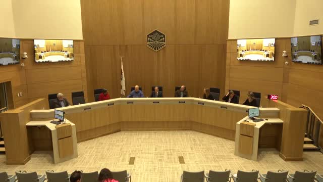 Royal Palm Beach council adopts ordinances on pet training, parking and trees; approves permits and contracts