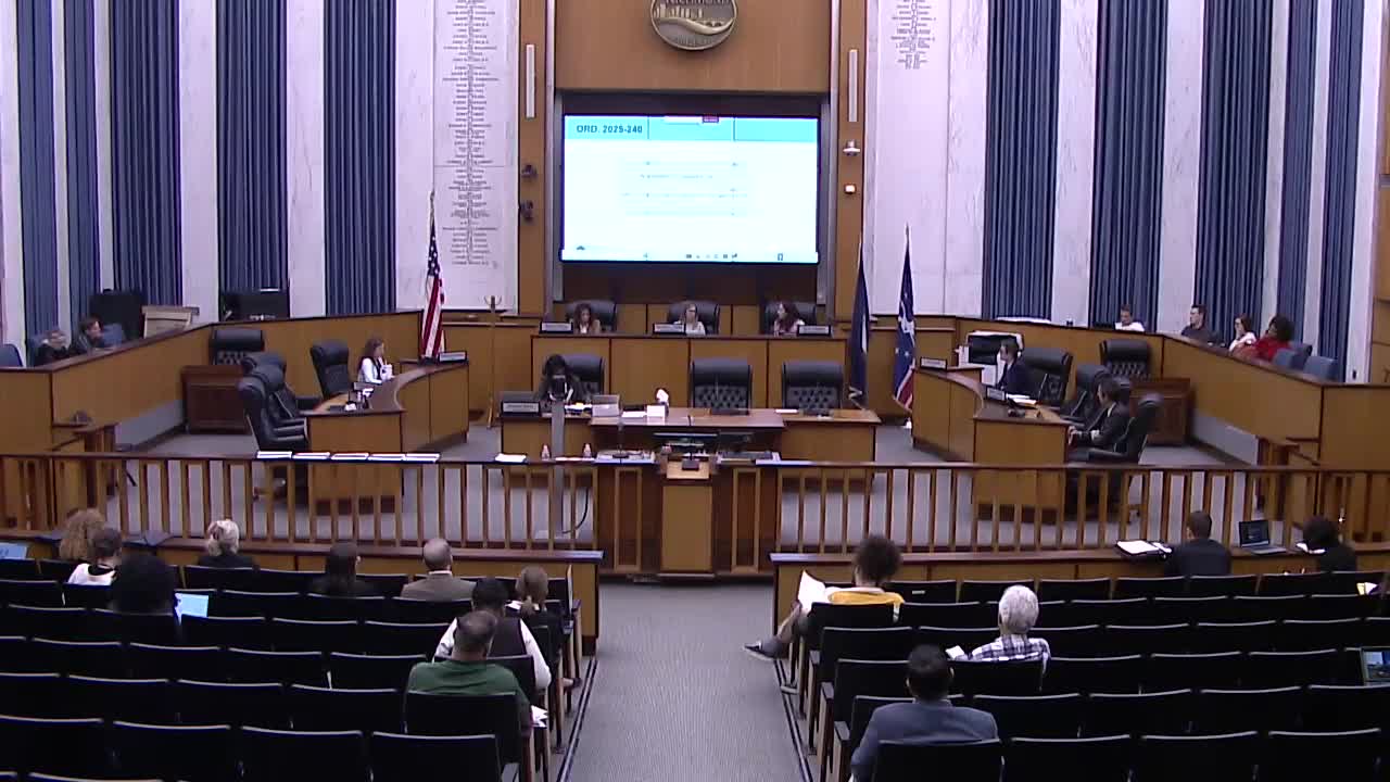 Committee forwards open-data ordinance requiring publication of contract datasets to full council