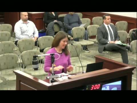 Deerfield trustees approve facade rebates for Deerfield Commons, Marshall Mall