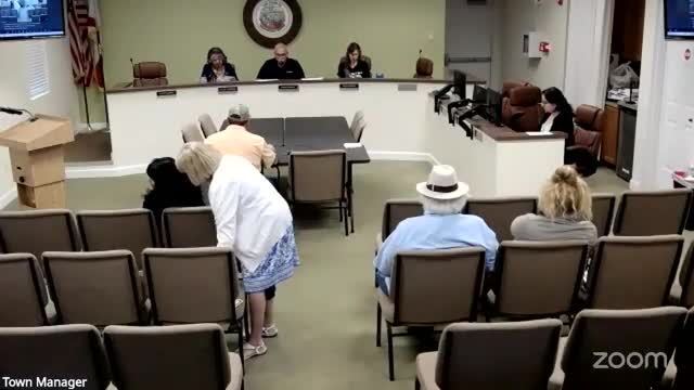 Committee approves updated multiuse trail sign with phone, dawn-to-dusk hours and Florida statute reference