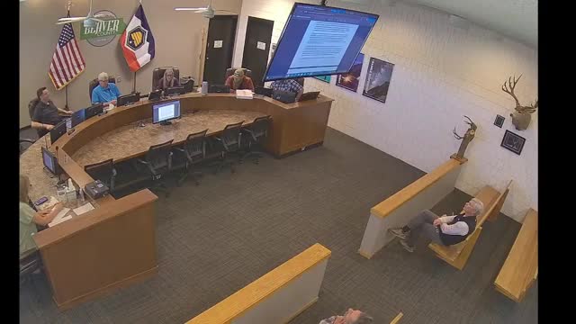 Special Service District approves minutes, agrees to submit unpaid accounts to county lien