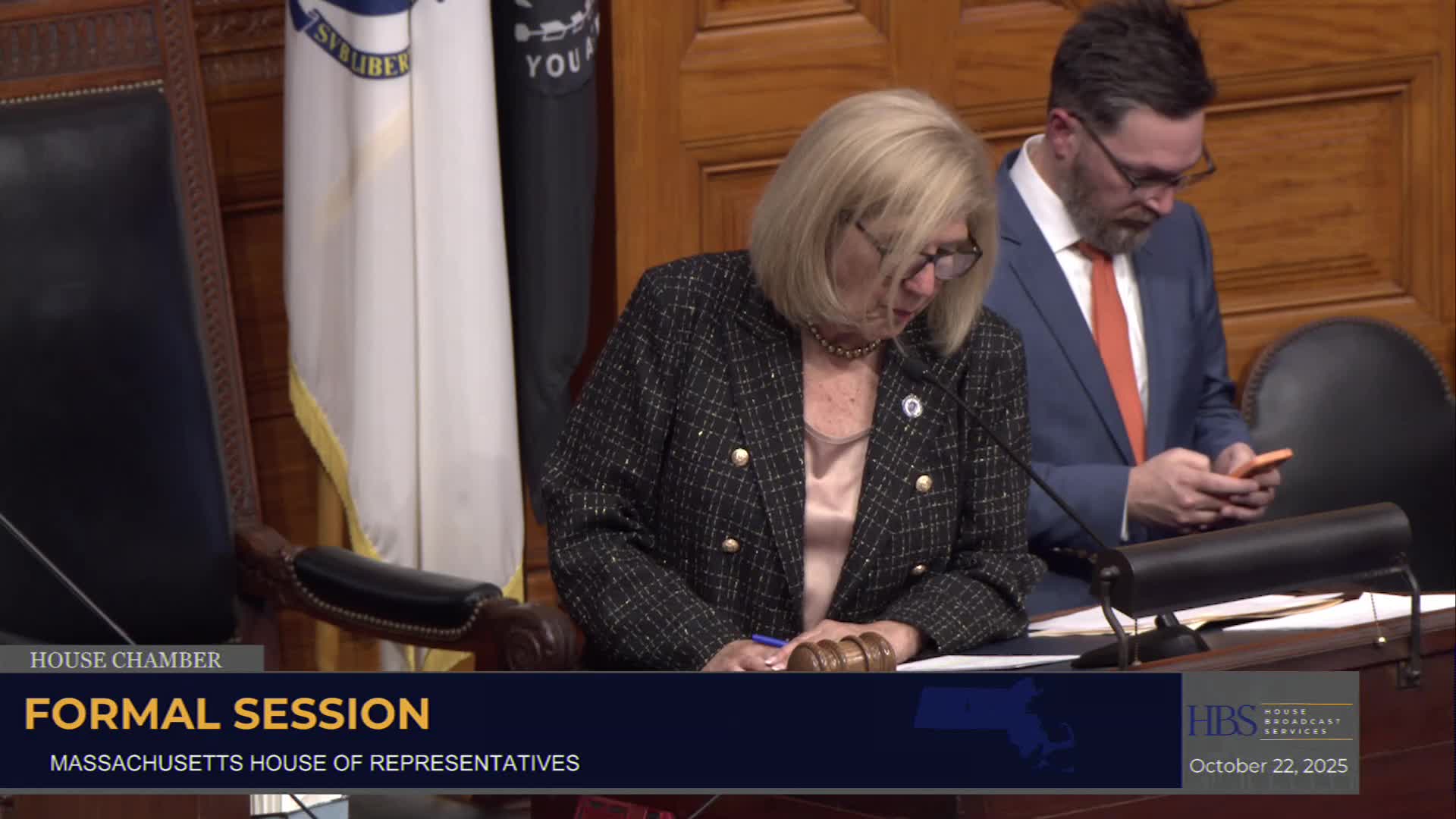 Mass. House passes bill increasing penalties for assaults on transit workers