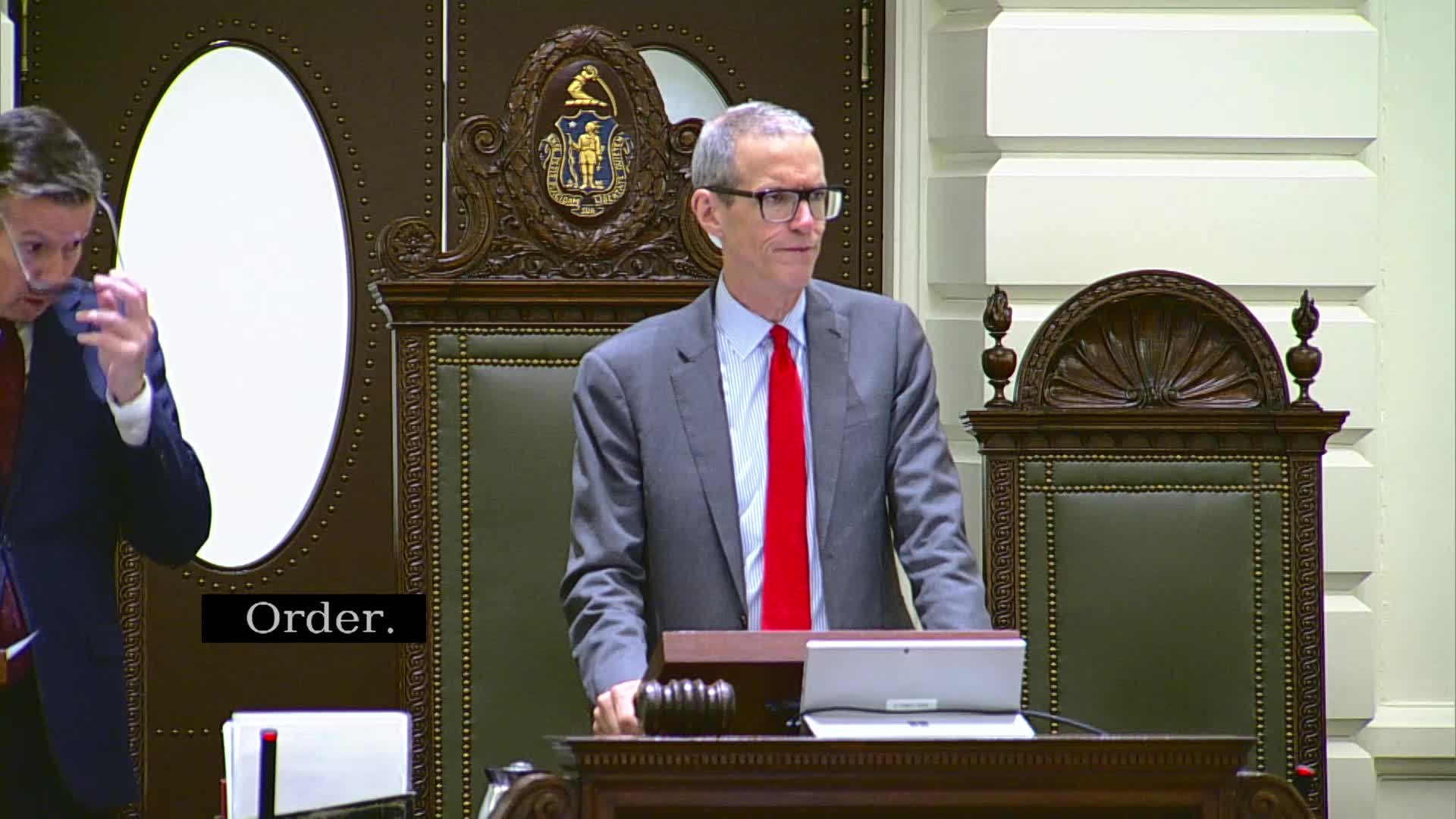 Senate adopts bill to protect federal employees and service members in Massachusetts during federal shutdowns