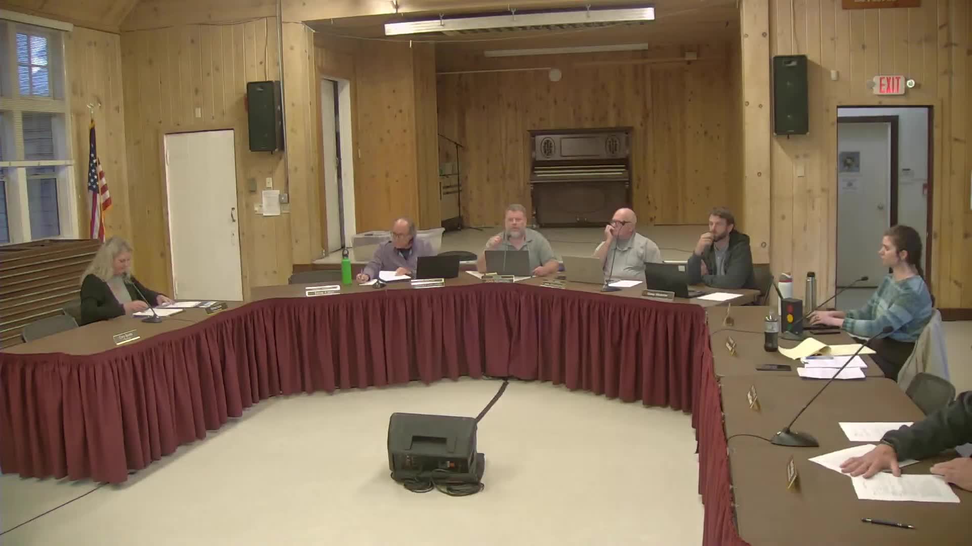 Mount Shasta council hears staff updates on PERS training, volunteer fire pay issues and upcoming audit