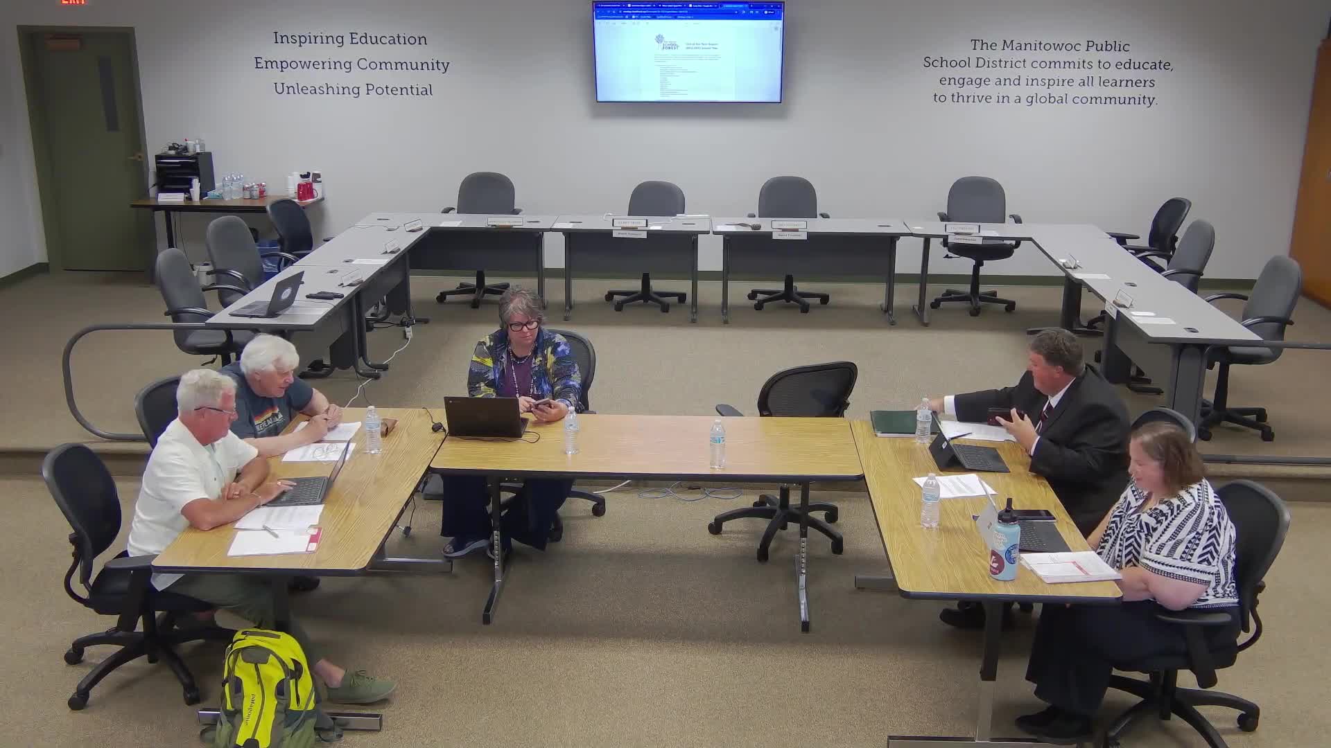 Manitowoc School District approves international staffing agreement as vacancies persist