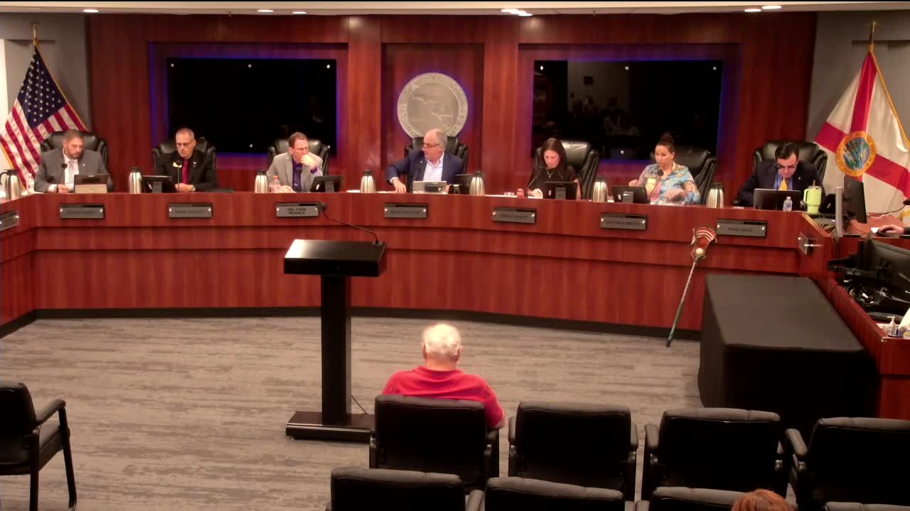Winter Springs commission directs staff to draft referendum changing mayor selection; 4–1 vote advances ordinance drafting
