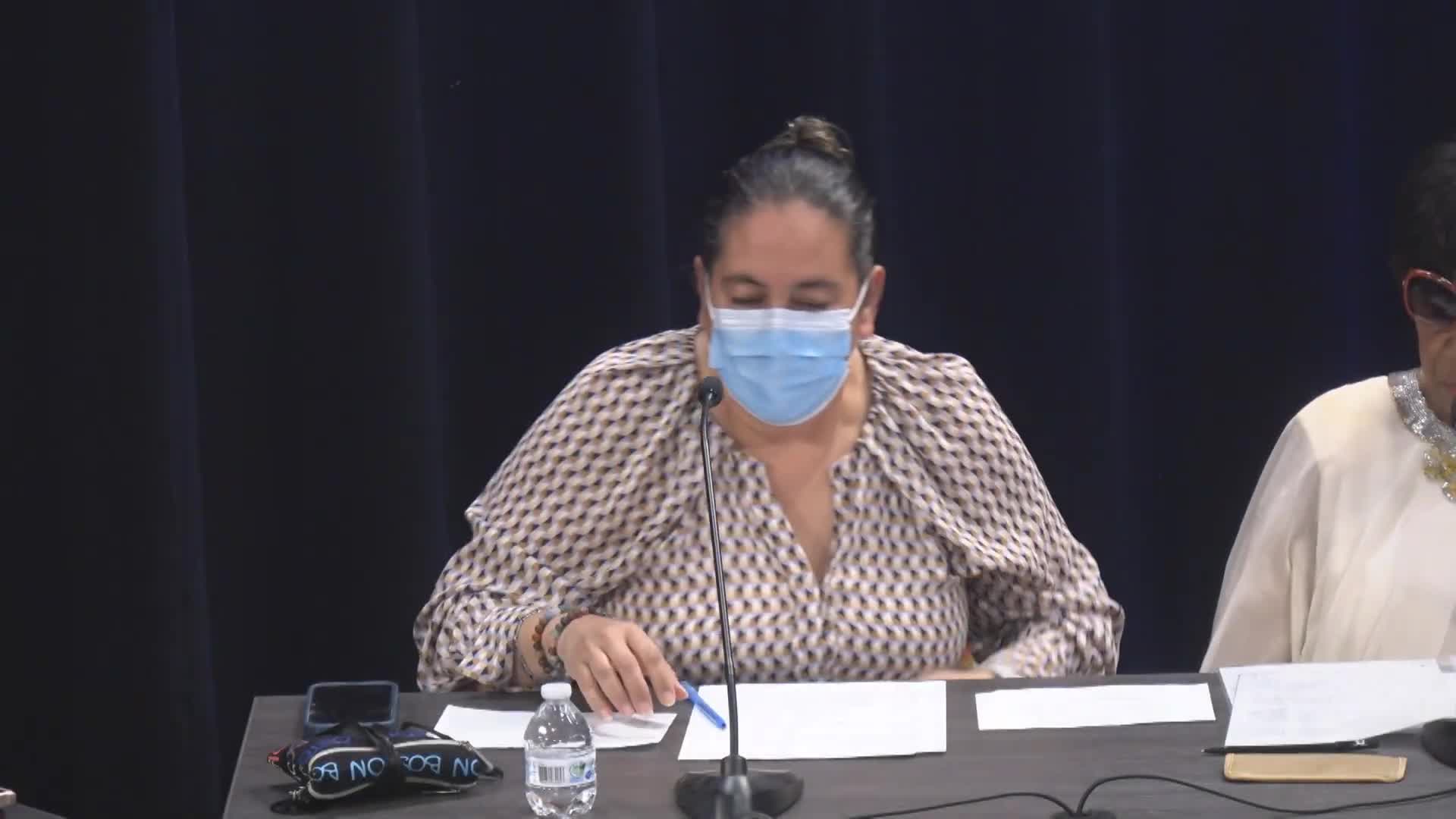 Holyoke School Committee candidates outline priorities at bilingual forum hosted by Holyoke Media