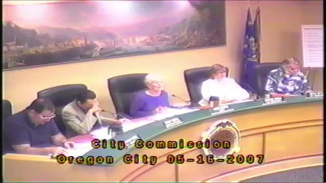 Oregon City commission hears first reading to broaden weapons code to cover airsoft and paintball; first reading approved 5–0