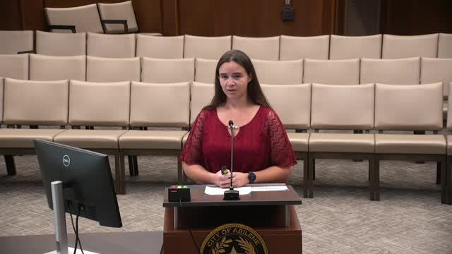 Junior League home at 774 Butternut receives local historic overlay