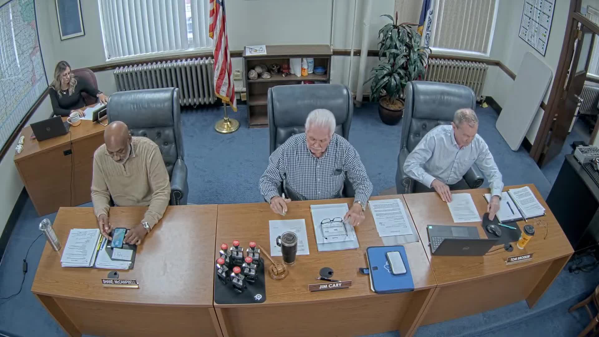 Des Moines County board approves routine payroll, personnel and tax-sale items