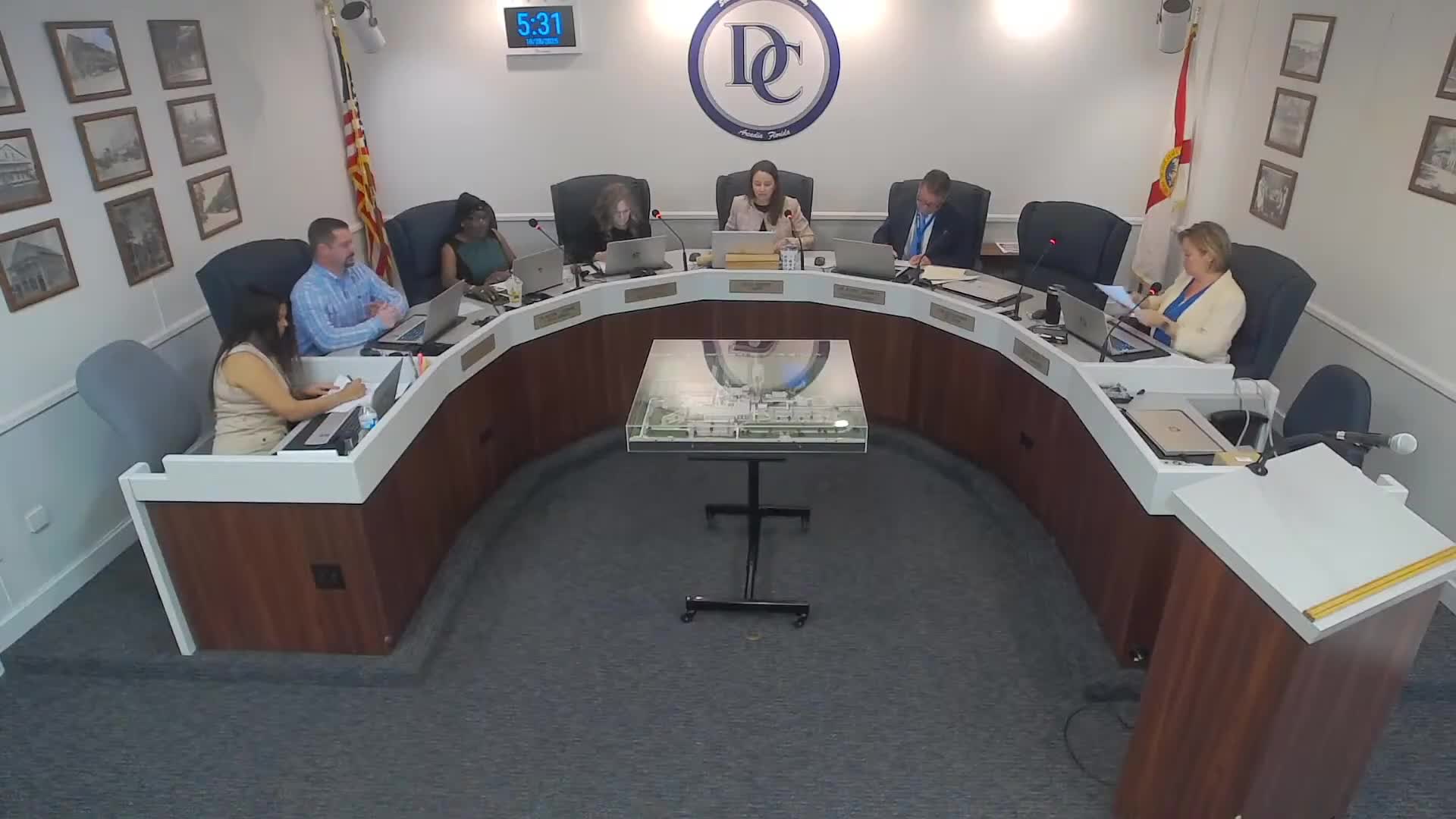 DeSoto board approves routine agenda items, financial reports; cancels Nov. 25 meeting