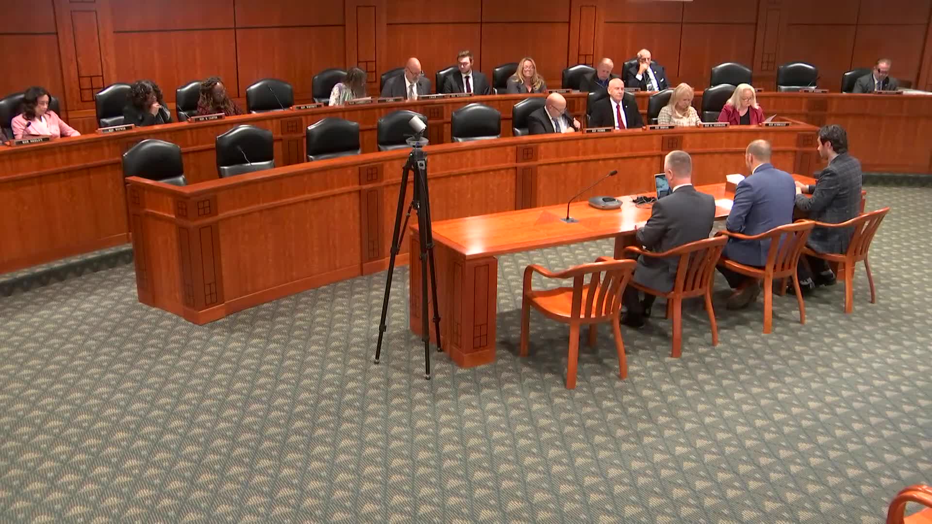 Bills would bar misleading specialist claims by dentists, sponsors and specialists warn