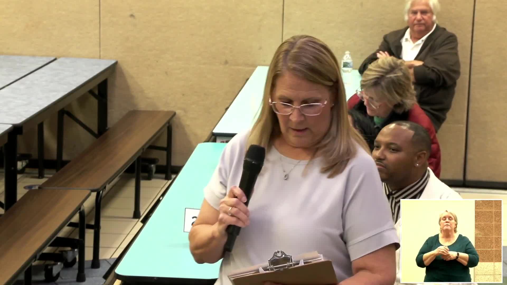 Residents press Hammond police on semi-truck parking; officials advise 911 reports and nightly enforcement