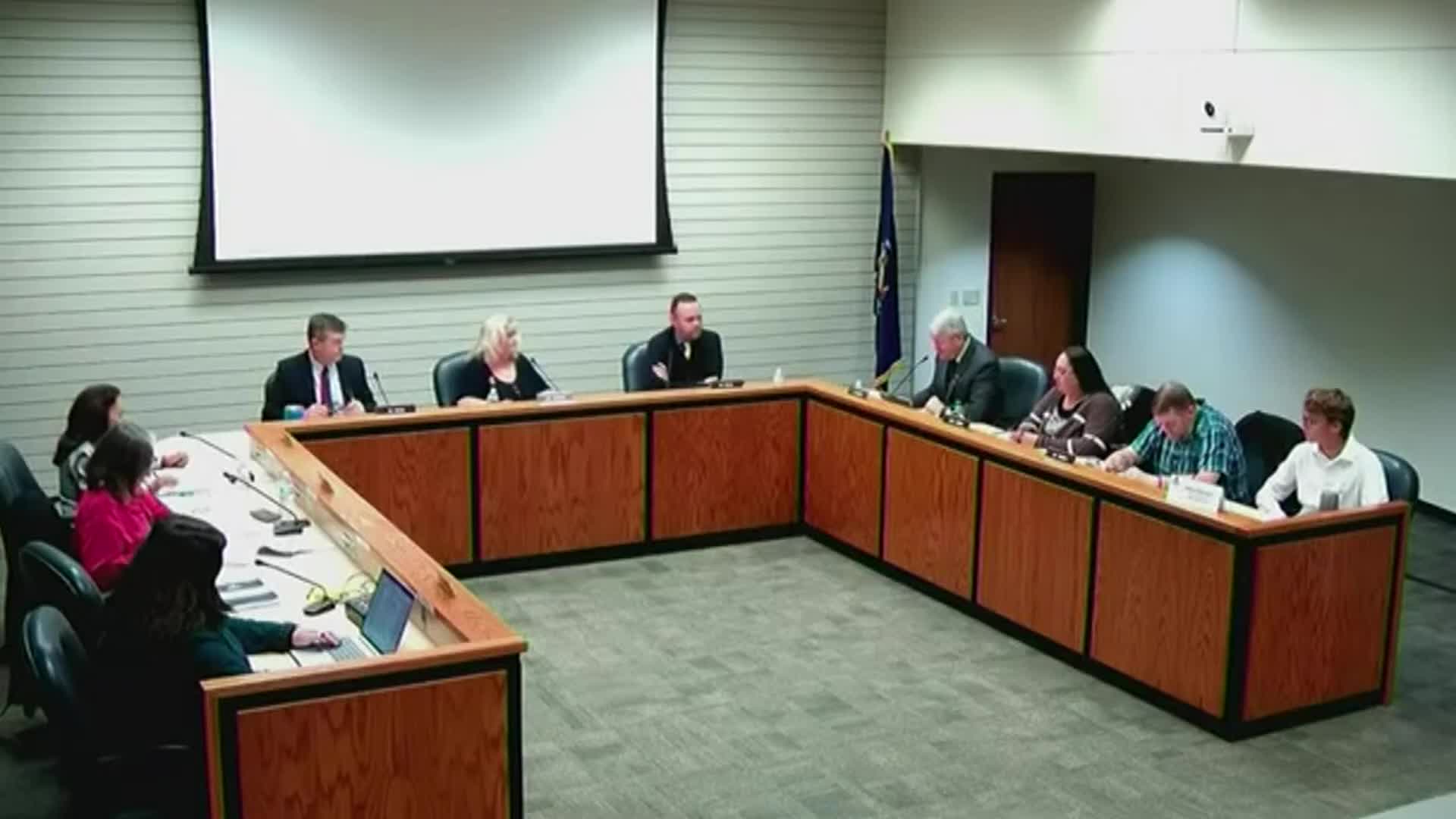 Legislative update: Southeast Wisconsin School Alliance discusses wireless-device, instructional-materials and annuitant rehiring bills