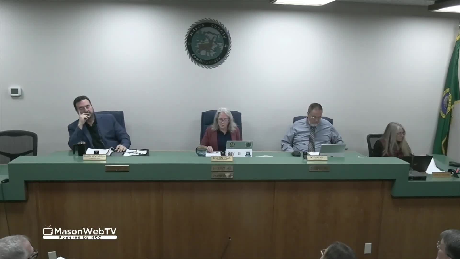 Commissioners defer Hart Intercivic voting-system purchase after state-certification concerns