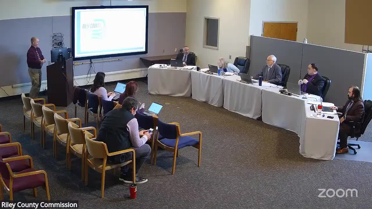 Commission acknowledges final plat for Lakeside Heights Unit 8 to resolve septic and setback issues