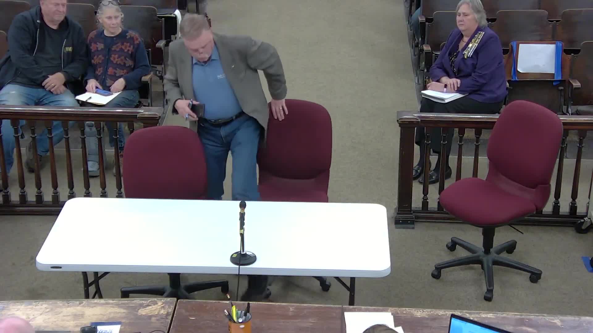 Delegate Hillenbrand urges residents to use 211, family resource networks as SNAP benefits may be disrupted