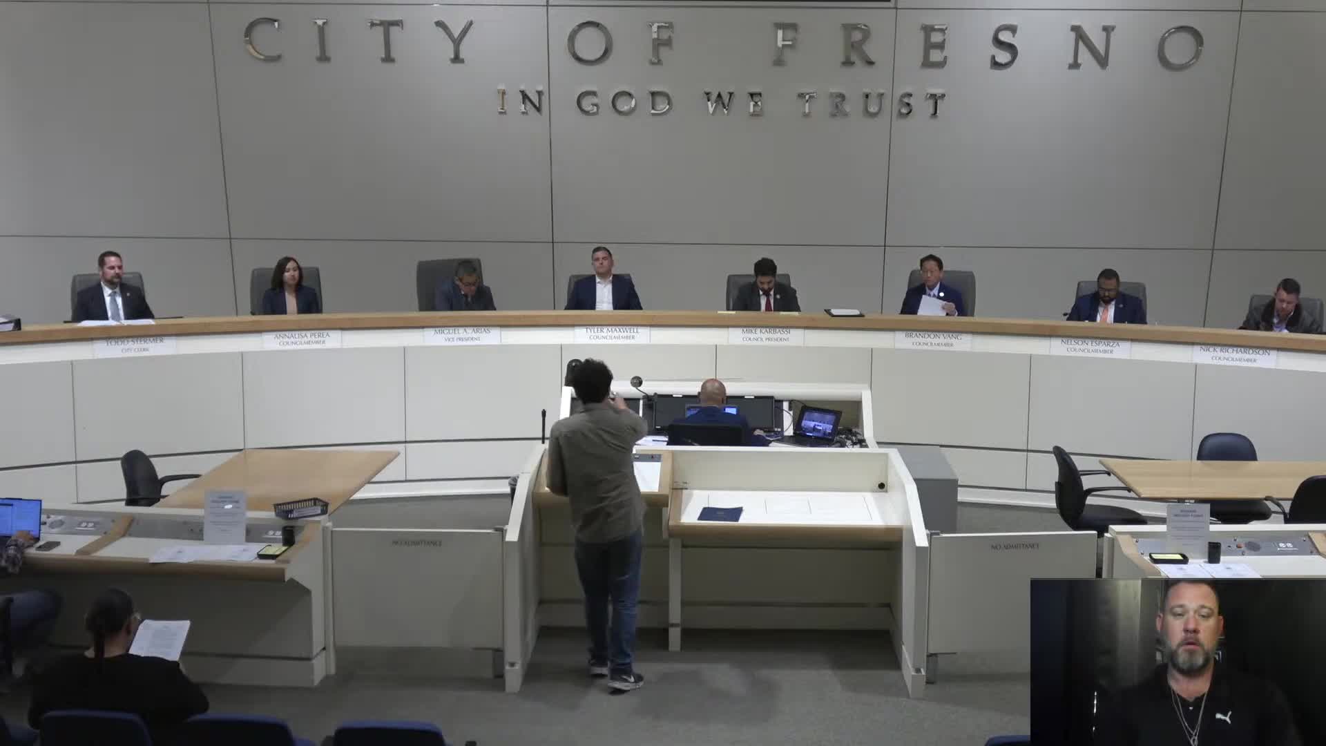 Council introduces ordinance to let Fresno enforce state flavored‑tobacco rules; vote 6–1