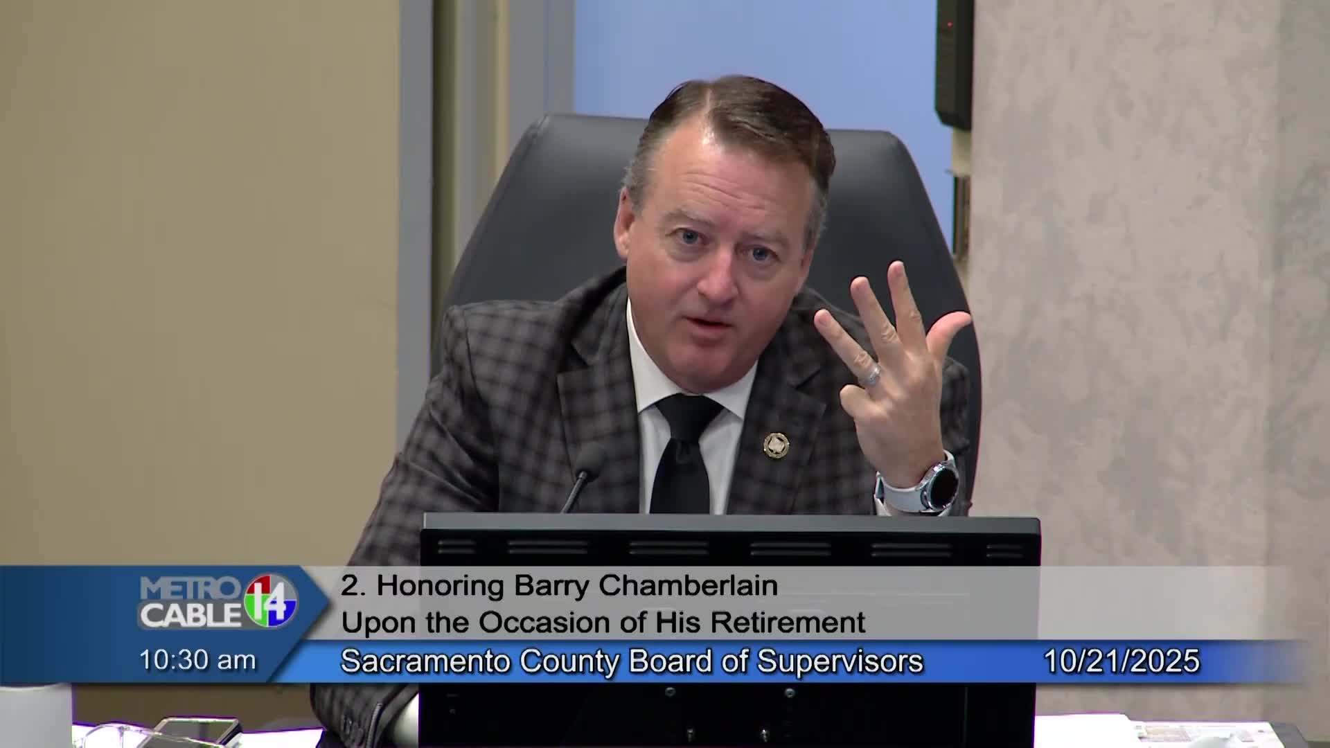 Board introduces 50‑year franchises for California American Water and Golden State Water; adoption continued to Nov. 4