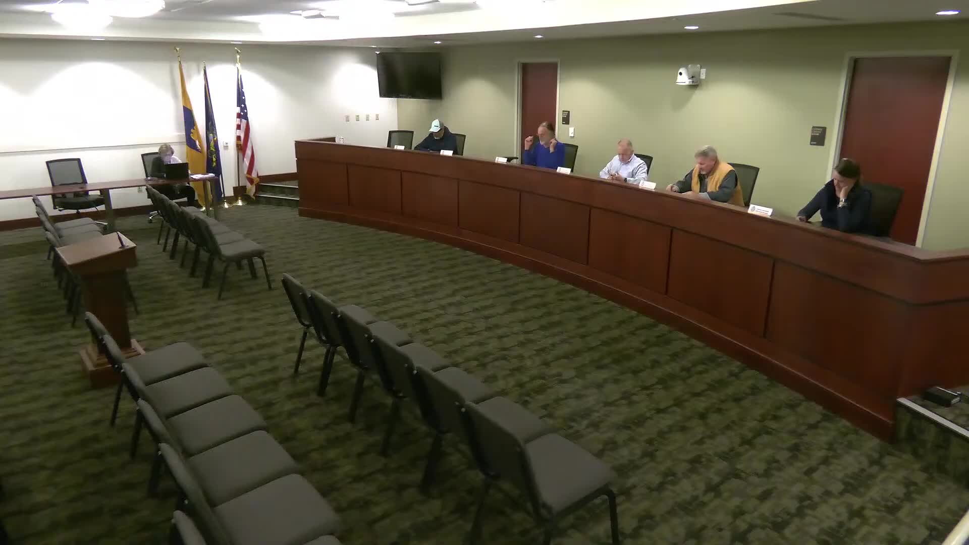 HARB approves in‑kind repairs for 103 North Newberry, requires brackets be preserved or matched