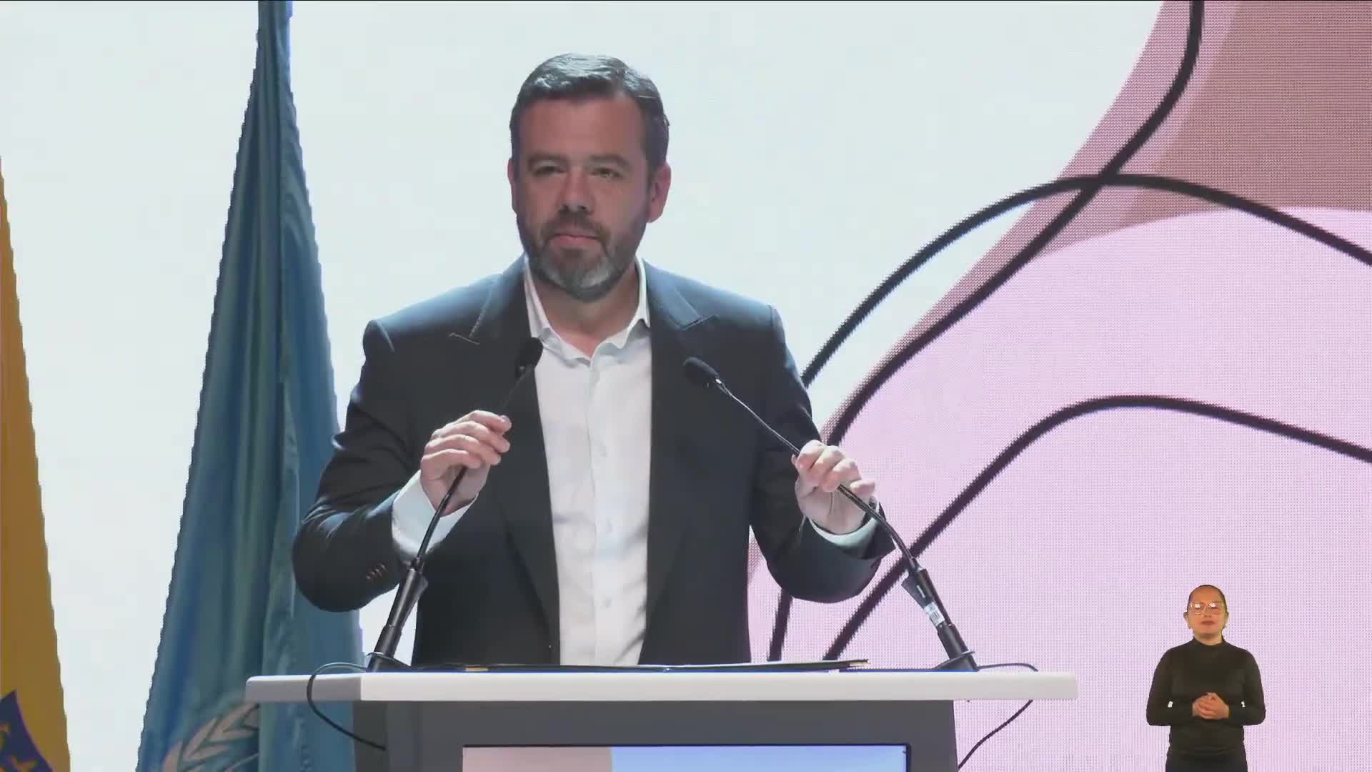 Bogot�e1 mayor: metro at more than 65% and city pushes housing, water and tech programs