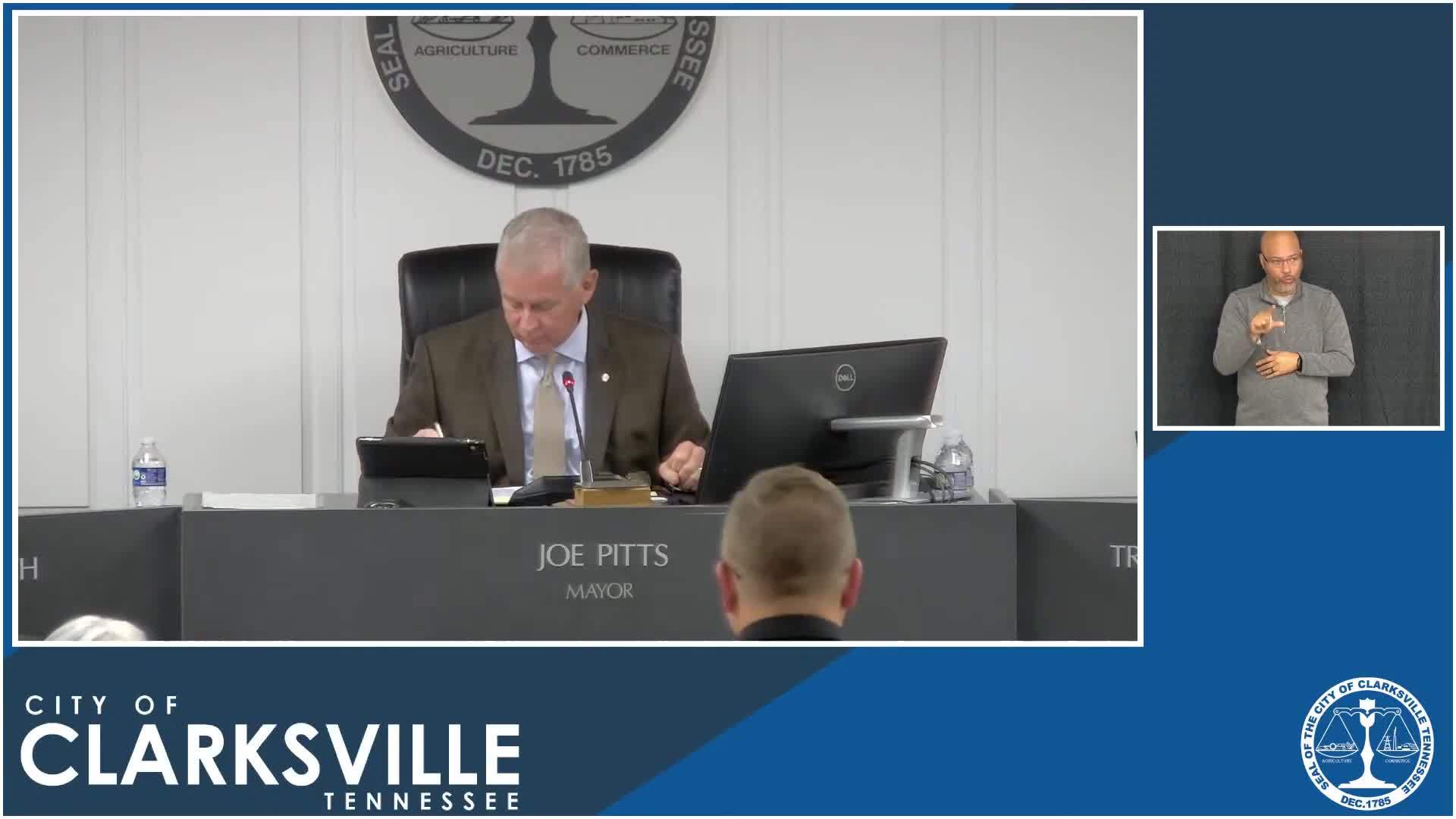 Council questions access and traffic for Dotsonville rezoning; staff says sidewalks required