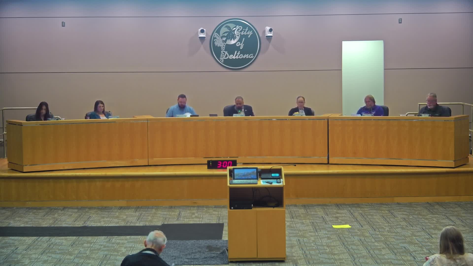 After debate, commission votes to move Deltona Christmas parade back to Deltona Boulevard