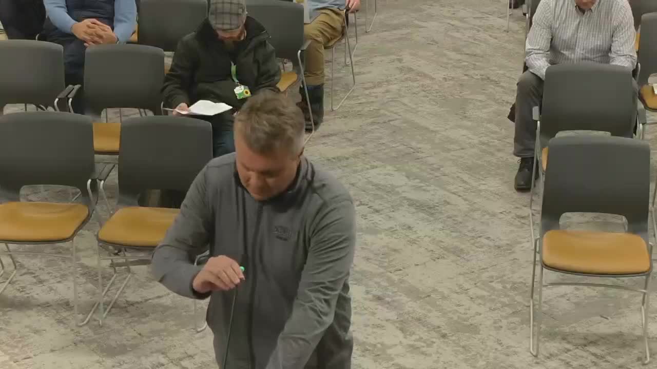 Caldwell council approves one-year lease of 16.3 acres at airport to MS Farms, 5–1