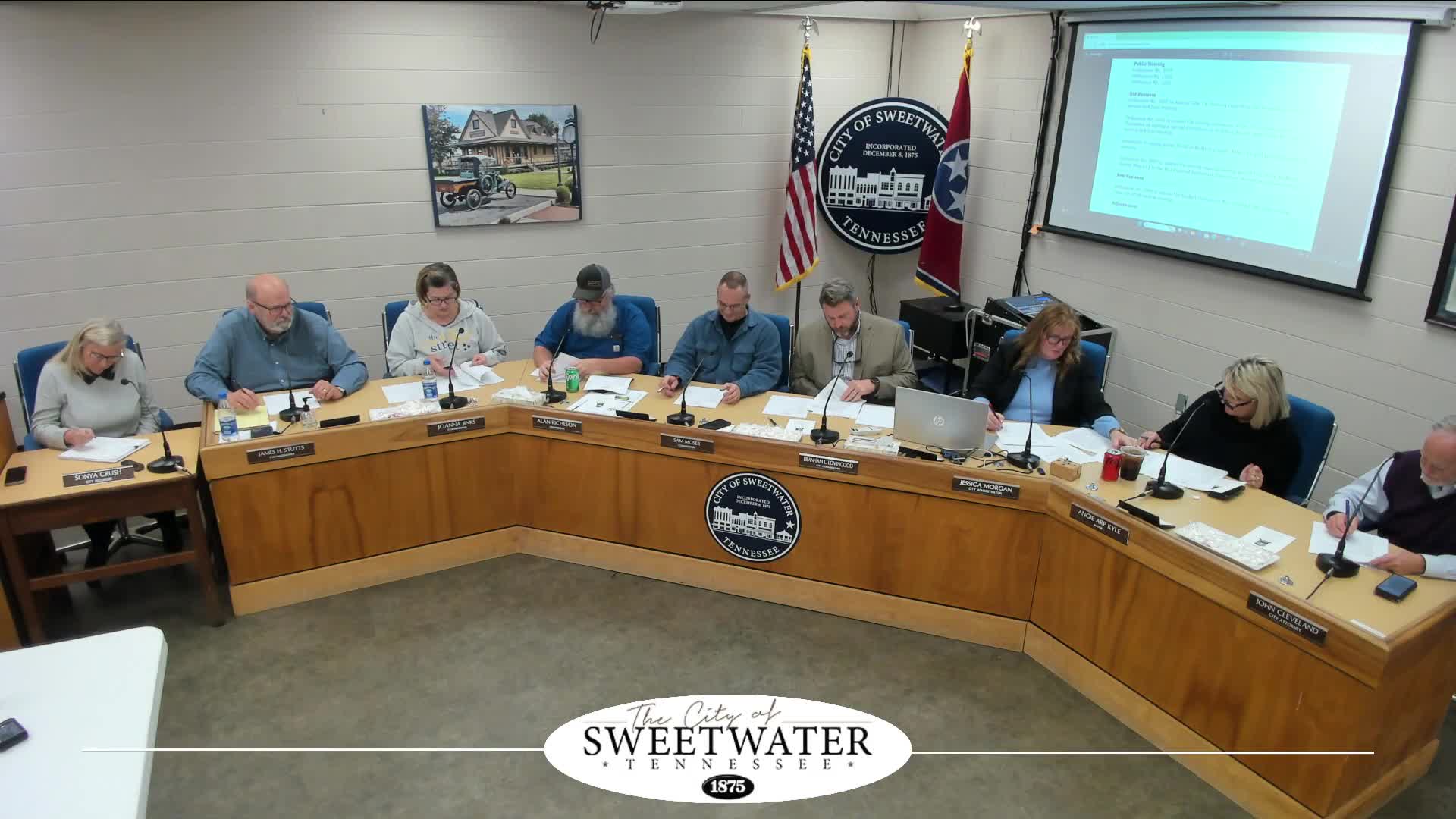 Board approves M‑1 height exception in Sweetwater on unanimous vote
