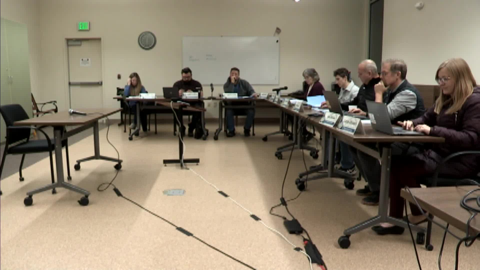 Planning commission approves recommendation to allow some single‑family lots as small as 30,000 sq ft