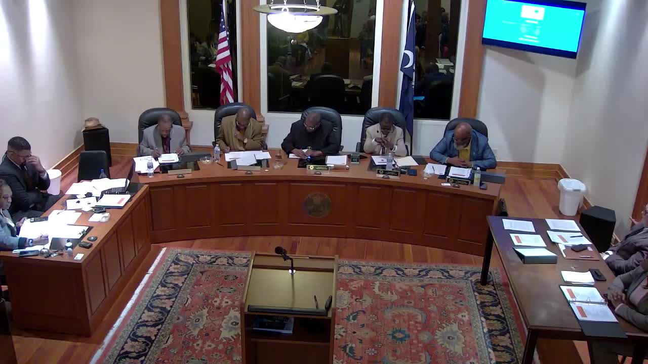 Council questions hiring changes as administration pauses hiring; enters executive session on finance personnel