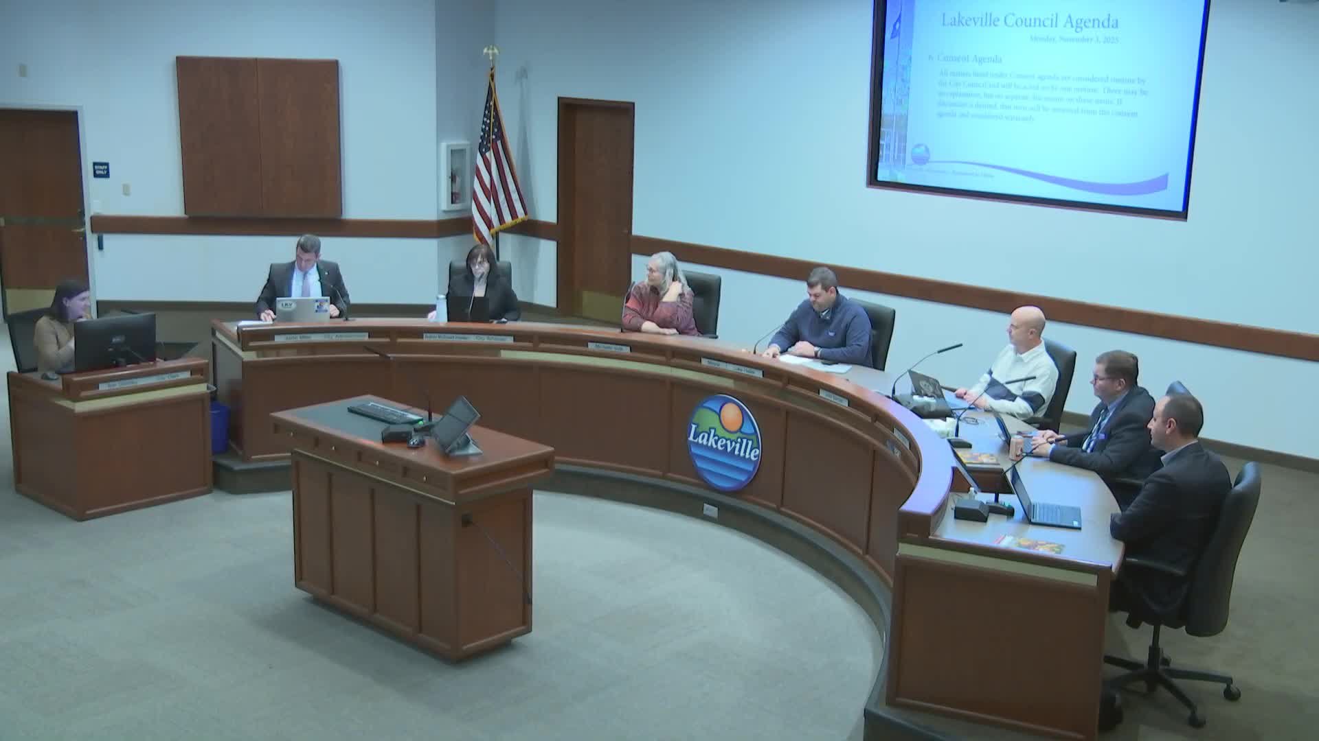 Lakeville council approves consent agenda, sets $0 charge for Special Service District No. 1